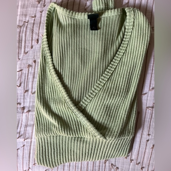 Wild fable light green crop long sleeve XS - Picture 3 of 4